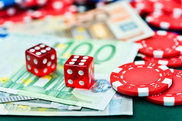 Dealer dealing cards at live Lightning Baccarat table